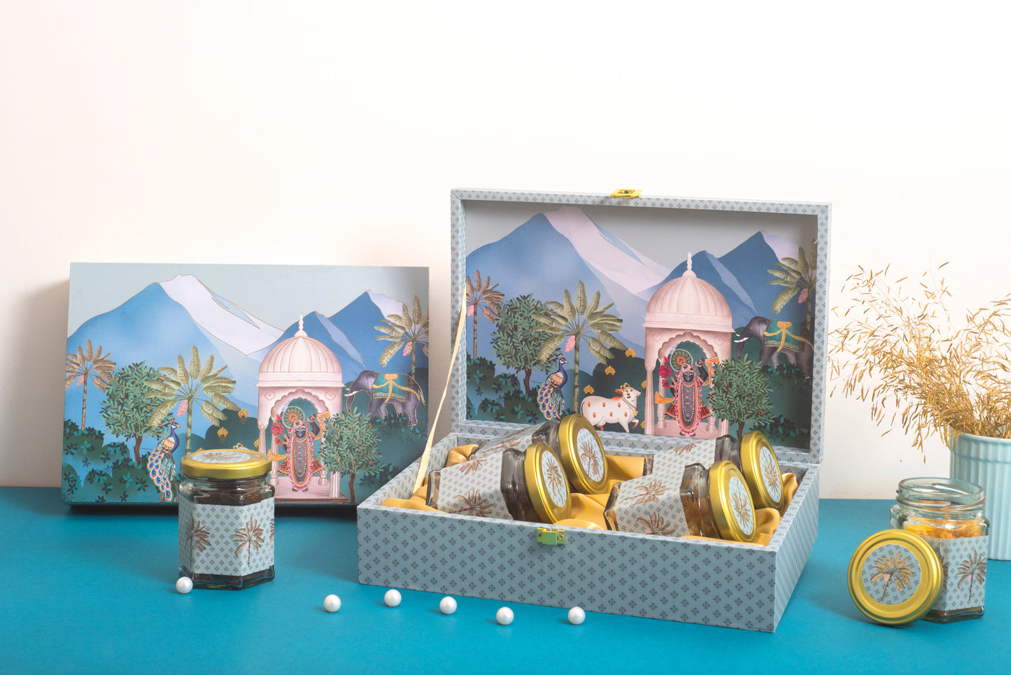 Shreenath Ji Gift Box with 4 Jar (Blue)