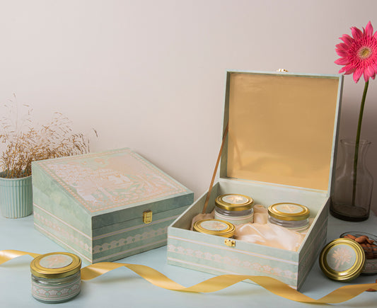 4 Jar Tapered Box (Vanshala Green)